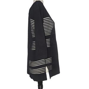 NWT Wynne Layers Women's Top Size Medium Black Sheer Mesh Panel Tunic Resortwear